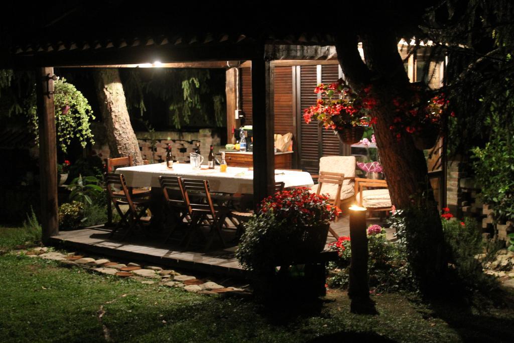 Casa Giuliana Affittacamere Calosso Esterno foto